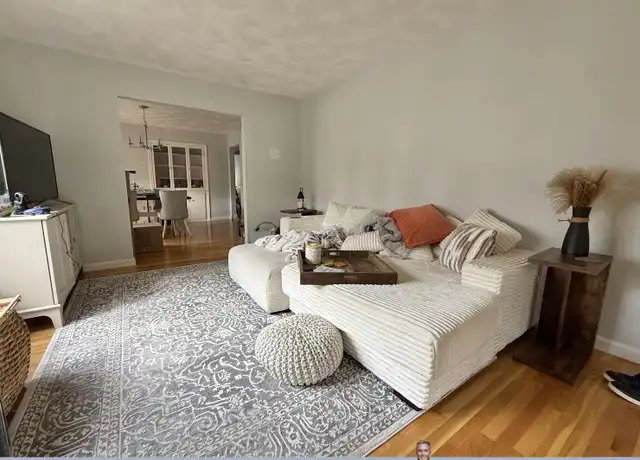 Property at 15 Putnam St, Watertown, MA, 02472, 2 beds, 1 bath, [object Object]