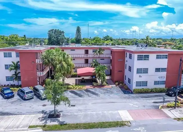 Property at 4800 Hollywood Blvd Unit 1A, Hollywood, FL, 33021, 2 beds, 2 baths, [object Object]