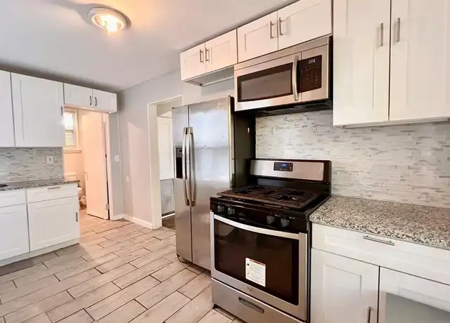Property at 3- 16 Fair Lawn Ave Unit 2, Fair Lawn, NJ, 07410, 2 beds, 1 bath, [object Object]