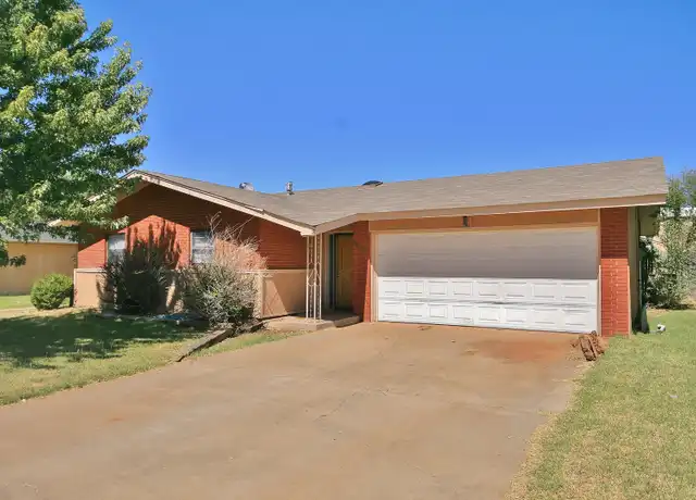 Property at 1900 Weeden Dr, Clovis, NM, 88101, 3 beds, 2 baths, [object Object]
