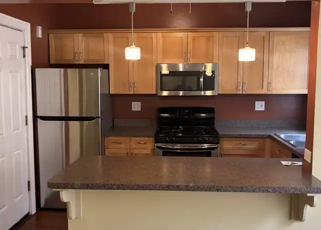Property at 816 W Lakeside Pl Unit 1N, Chicago, IL, 60640, 1 bed, 2 baths, [object Object]