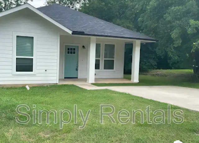 Property at 4012 3rd St, Greenville, TX, 75401, 3 beds, 2 baths, [object Object]