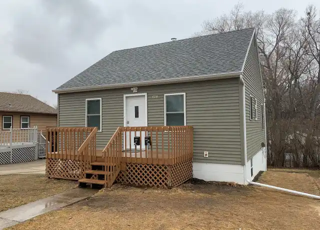 Property at 608 N 19th St Unit Main, Bismarck, ND, 58501, 3 beds, 1 bath, [object Object]