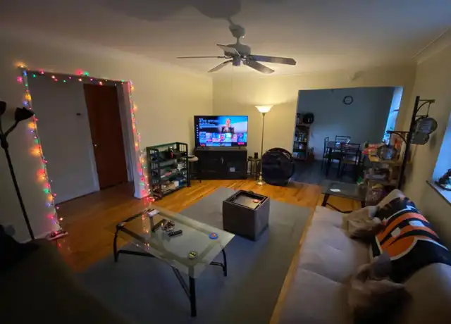 Property at 533 Riddle Crest Ln Unit 2, Cincinnati, OH, 45220, 2 beds, 1 bath, [object Object]
