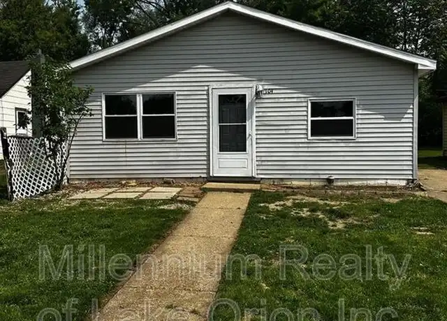 Property at 104 W Mansfield Ave, Pontiac, MI, 48340, 3 beds, 1 bath, [object Object]