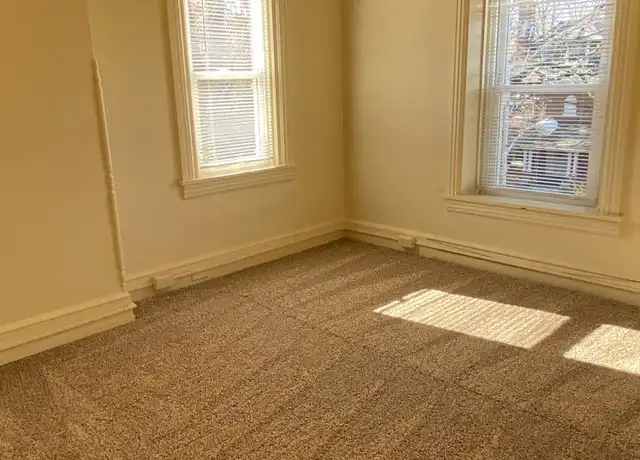 Property at 516 W James St Apt 3, Lancaster, PA, 17603, 1 bed, 1 bath, [object Object]