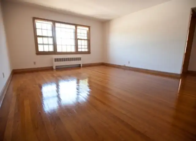 Property at 7734 W North Ave Unit 7904 6, Wauwatosa, WI, 53213, 1 bed, 1 bath, [object Object]