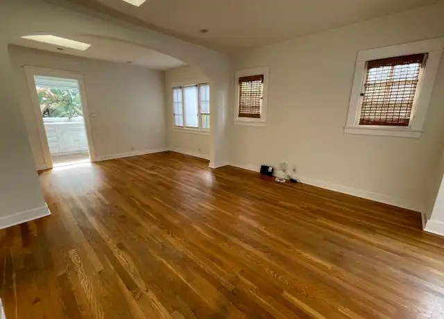 Property at 638 Flower Ave, Venice, CA, 90291, 2 beds, 1 bath, [object Object]