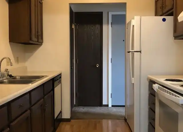 Property at 3355 W Laskey Rd Unit 17, Toledo, OH, 43623, 2 beds, 1 bath, [object Object]