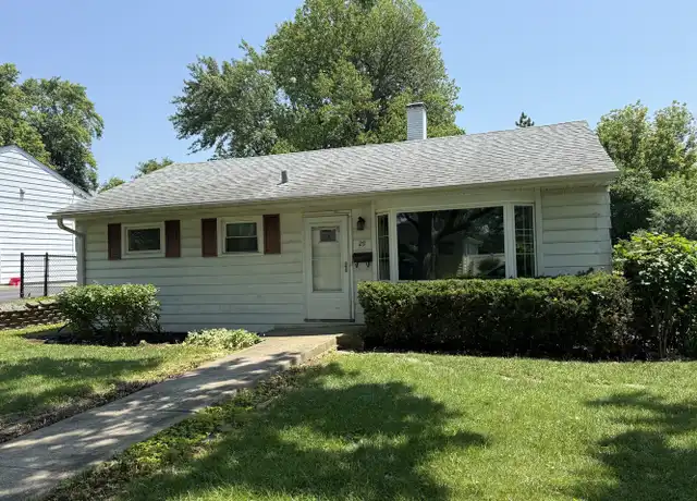 Property at 29 Roslyn Rd, Westmont, IL, 60559, 3 beds, 1 bath, [object Object]