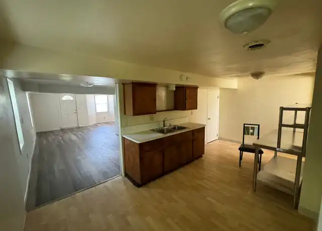 Property at 2818 W Saint Paul Ave, Milwaukee, WI, 53208, 3 beds, 1.5 baths, [object Object]
