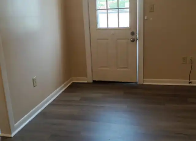 Property at 130 S Railroad St, Hanover, PA, 17331, 1 bed, 1 bath, [object Object]