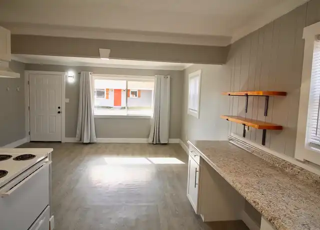 Property at Metro Huntsville - 4006 Knight Rd SW, Huntsville, AL, 35805, 2 beds, 1 bath, [object Object]