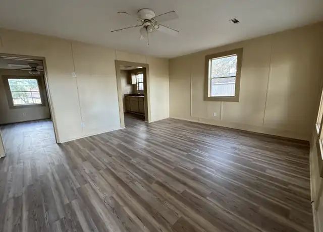 Property at 1580 S Alice St, Dothan, AL, 36301, 2 beds, 1 bath, [object Object]