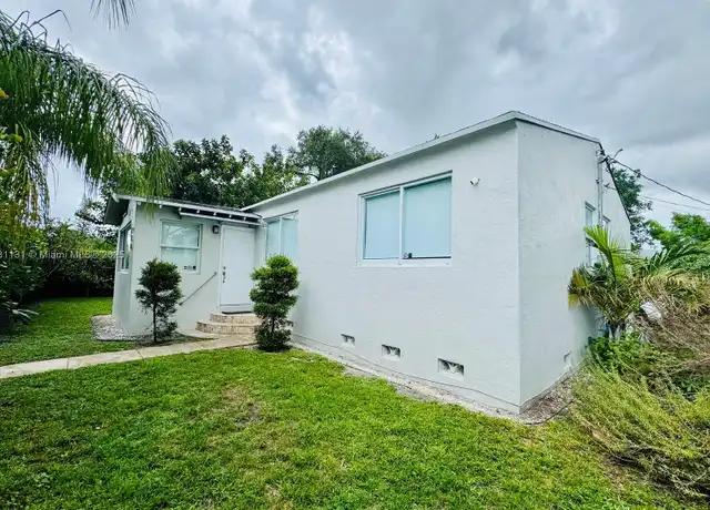 Property at 920 N 26th Ave, Hollywood, FL, 33020, 3 beds, 2 baths, [object Object]