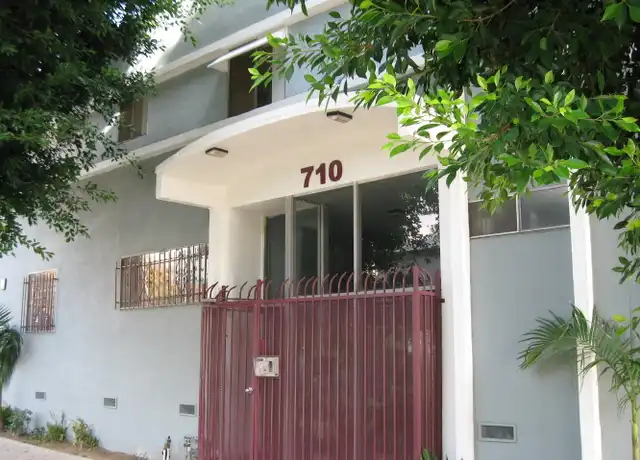 Property at 710 N Genesee Ave Unit 08, Los Angeles, CA, 90046, 2 beds, 1.5 baths, [object Object]