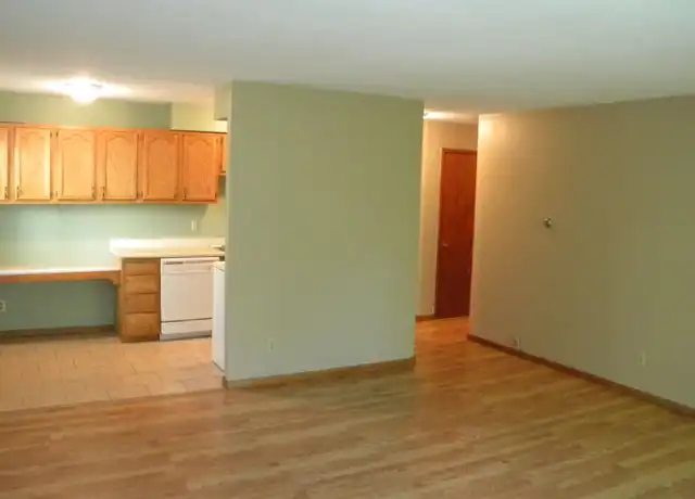 Property at 616 10th Ave SE Unit 204, Minneapolis, MN, 55414, 2 beds, 1 bath, [object Object]