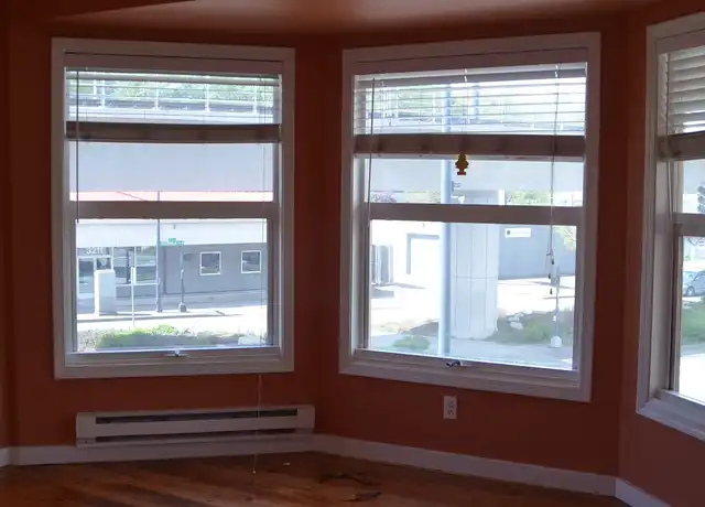 Property at 2801 S Hanford St, Seattle, WA, 98144, 2 beds, 1 bath, [object Object]