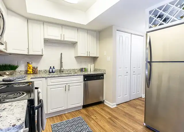 Property at Lake House At Martins Landing - 1500 Harbor Lndg, Roswell, GA, 30076, 2-4 beds, 2 baths, [object Object]