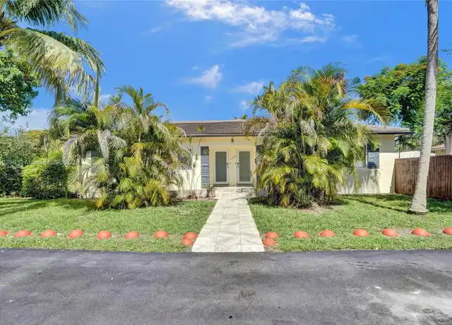Property at 12055 NE 9th Ave Unit 2, Biscayne Park, FL, 33161, 2 beds, 1 bath, [object Object]