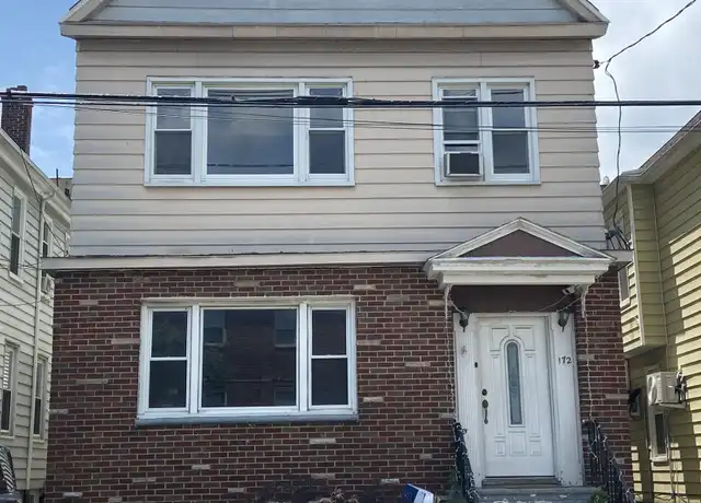 Property at 172 W 49th St Unit 2, Bayonne, NJ, 07002, 3 beds, 1 bath, [object Object]