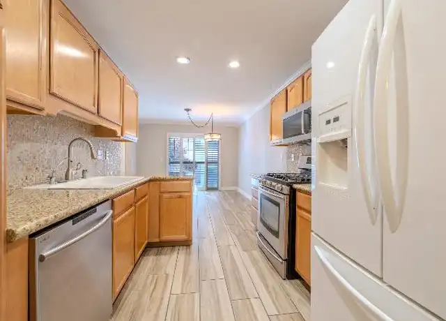 Property at 512 Crumpler Pl, Henderson, NV, 89052, 3 beds, 3 baths, [object Object]