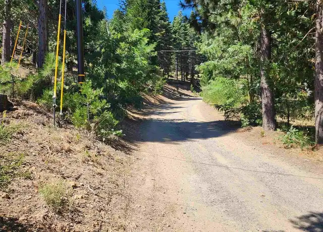 Property at 969 S Weed Blvd, Weed, CA, 96094, 2 beds, 1 bath, [object Object]
