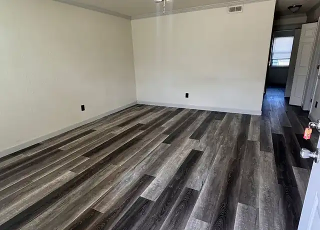 Property at 3111 E 12th St Apt 5, Joplin, MO, 64801, 2 beds, 1 bath, [object Object]