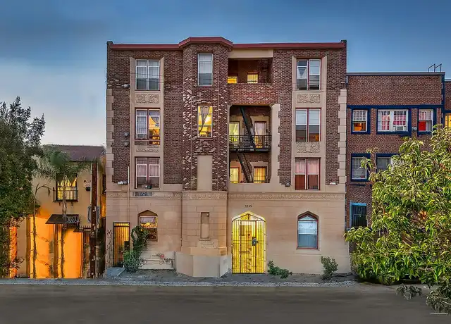 Property at 2749 San Marino St, Los Angeles, CA, 90006, 1 bed, 1 bath, [object Object]
