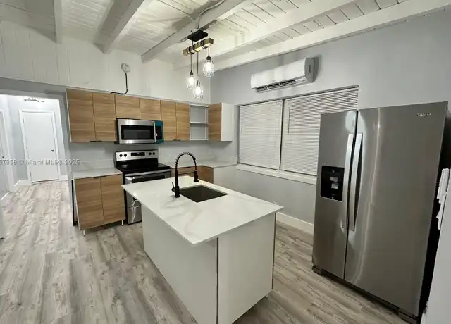 Property at 5 Blue Runner St, Key Largo, FL, 33037, 2 beds, 2 baths, [object Object]