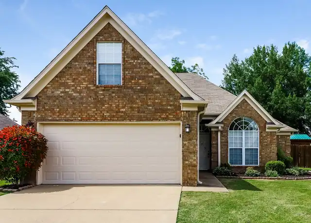 Property at 105 Clay Hill Dr, Oakland, TN, 38060, 3 beds, 2 baths, [object Object]