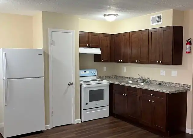 Property at 910 Main St Unit 13, Pasadena, TX, 77506, 1 bed, 1 bath, [object Object]