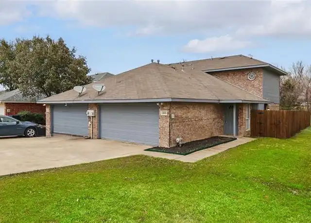 Property at 2808 Sunset Strip Dr, Glenn Heights, TX, 75154, 3 beds, 2 baths, [object Object]