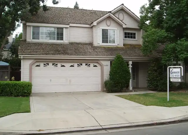 Property at 1763 E Goshen Ave, Fresno, CA, 93720, 3 beds, 2.5 baths, [object Object]