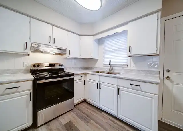 Property at The Manor Townhomes - 222 Motor Rd, Winston-Salem, NC, 27105, 2 beds, 1.5 baths, [object Object]