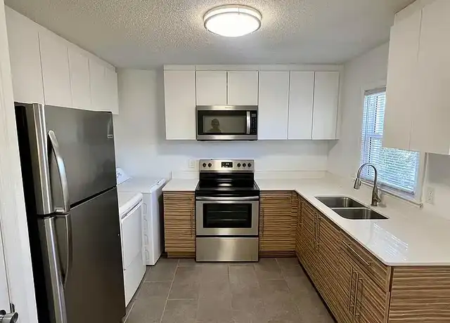 Property at Lupton Flats - 3803 Lupton Cir, Raleigh, NC, 27606, 2 beds, 1 bath, [object Object]