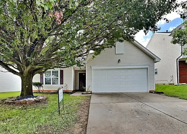 Property at 730 Almora Dr, Charlotte, NC, 28216, 3 beds, 2 baths, [object Object]
