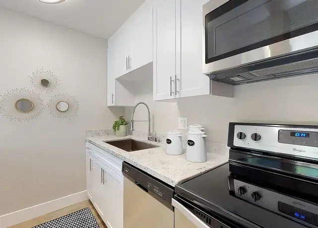 Photo of 410 S Indian Hill Blvd, Claremont, CA 91711