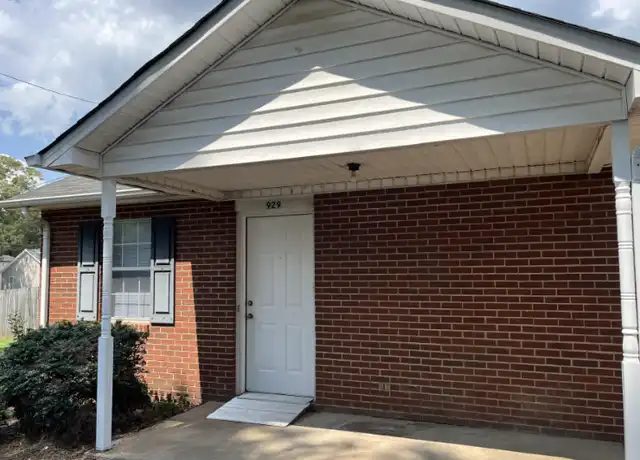 Property at 929 Oak St Unit 929, Mooresville, NC, 28115, 2 beds, 2 baths, [object Object]