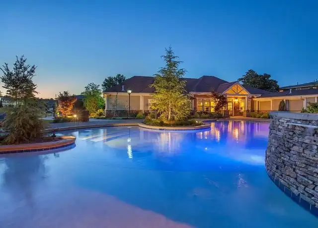 Property at Fern Parc - 4100 Memorial Pkwy SW, Huntsville, AL, 35802, 1-2 bed, 1-1.5 bath, [object Object]