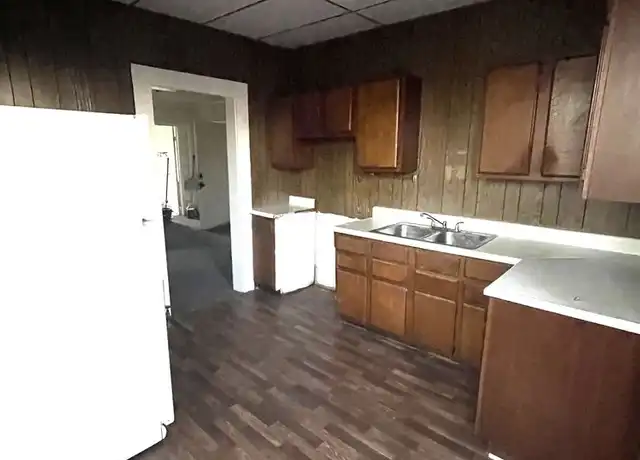 Property at 1716 S Walnut St Unit D, Hopkinsville, KY, 42240, 1 bed, 1 bath, [object Object]