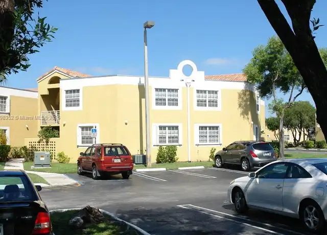 Property at 9715 Fontainebleau Blvd Unit E110, Miami, FL, 33172, 2 beds, 1 bath, [object Object]
