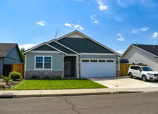 Property at 214 Oak Crest Way, Medford, OR, 97501, 3 beds, 2 baths, [object Object]