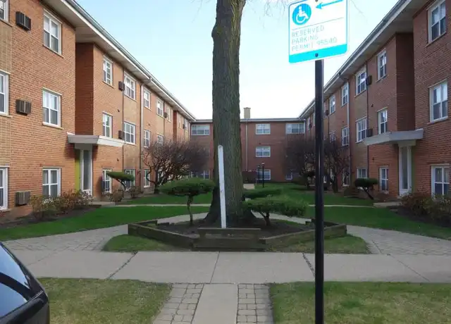 Property at 2355 W Jarvis Ave, Chicago, IL, 60645, 1 bed, 1 bath, [object Object]