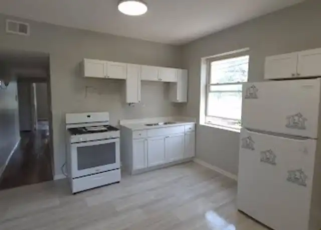Property at 1252 S Karlov Ave Unit 1252-1B, Chicago, IL, 60623, 2 beds, 1 bath, [object Object]
