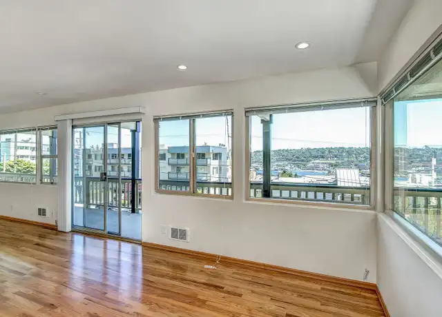 Property at 1235 Taylor Ave N Unit 1235-3, Seattle, WA, 98109, 2 beds, 1 bath, [object Object]