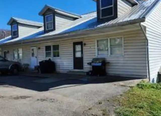 Property at 107 4th St, Terra Alta, WV, 26764, 2 beds, 1 bath, [object Object]
