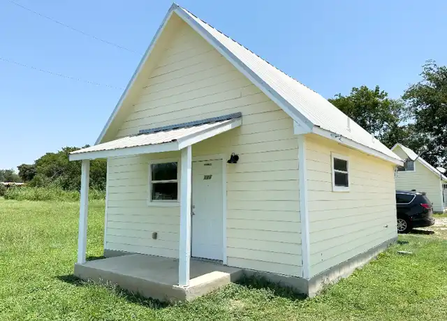 Property at 403 Free Timber Ln Unit 102, Stockdale, TX, 78160, 2 beds, 1 bath, [object Object]