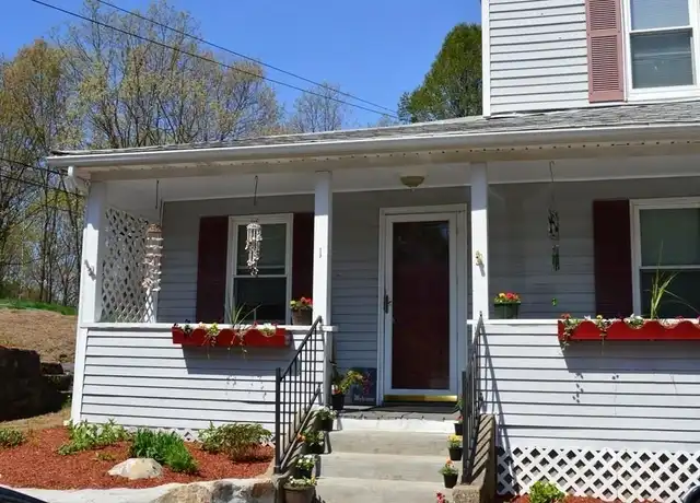 Property at 114 Waverly St Unit 2, Ashland, MA, 01721, 2 beds, 1 bath, [object Object]