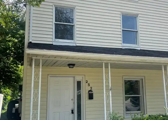 Property at 254 W Main St, Elkton, MD, 21921, 4 beds, 1.5 baths, [object Object]